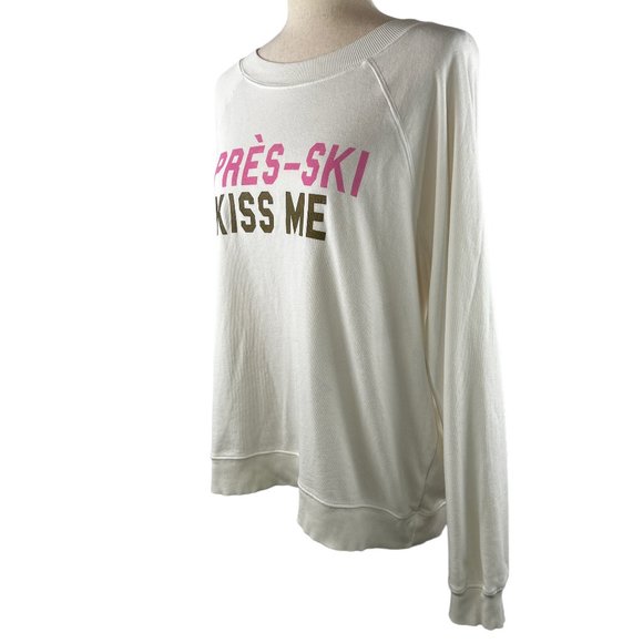 NWT WILDFOX Apres-Ski Kiss Me White Long Sleeve Sweatshirt Size Medium - Picture 4 of 11